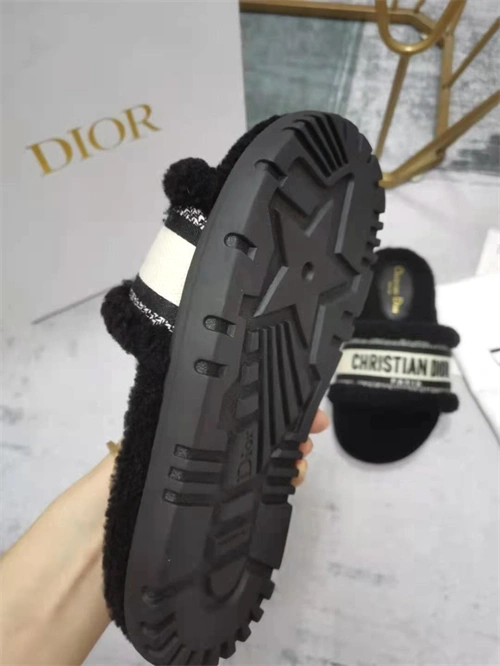 WaterResistant Dio Slipper 5792