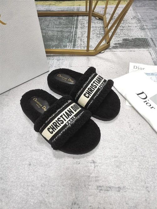WaterResistant Dio Slipper 5792