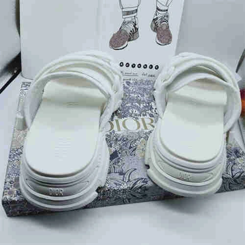 Affordable Dio Slipper 5783