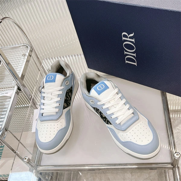 WellDesigned Dr B27 Sneaker 1379