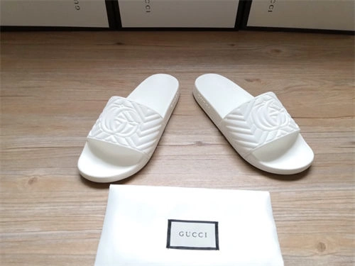 ZipUp Gocci Slipper 5732