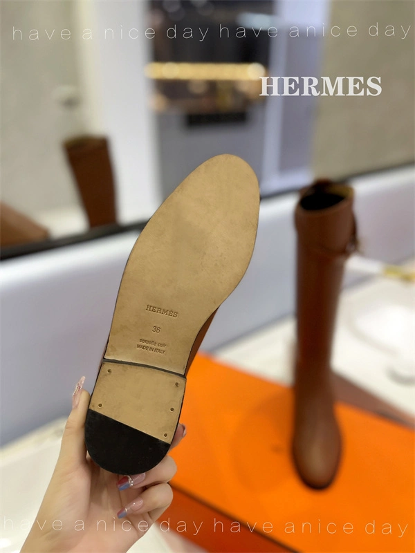 Comfortable H Boot 2422