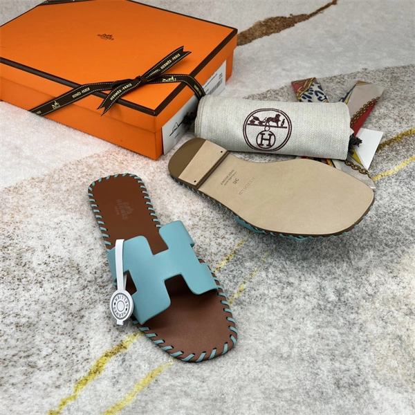 Bold H Slipper 2352