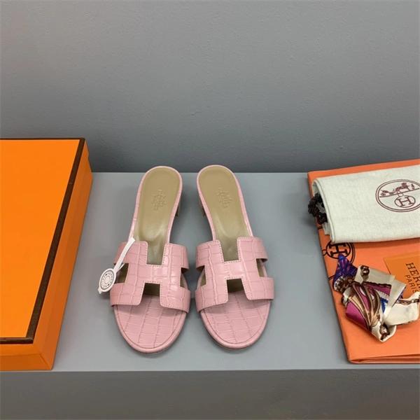 H Slipper Unisex 2365