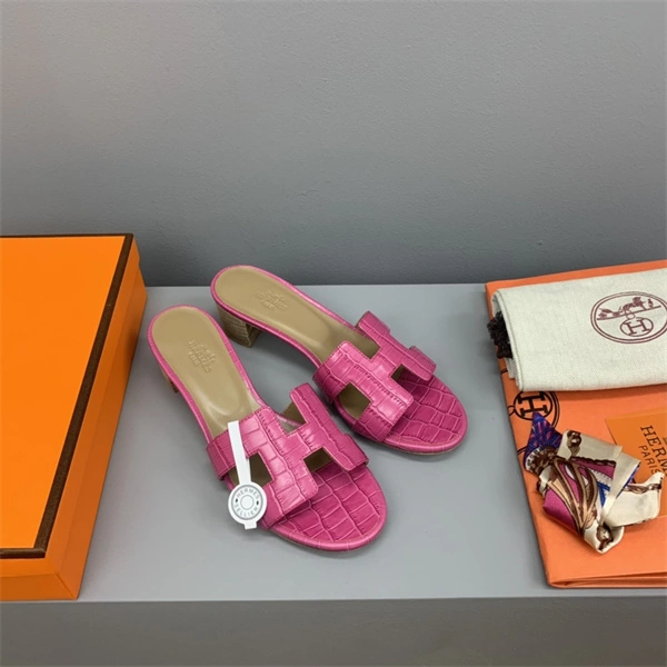 H Slipper Unisex 2365