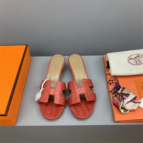 H Slipper Unisex 2365