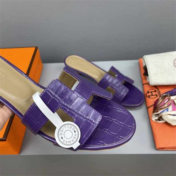 H Slipper Unisex 2365