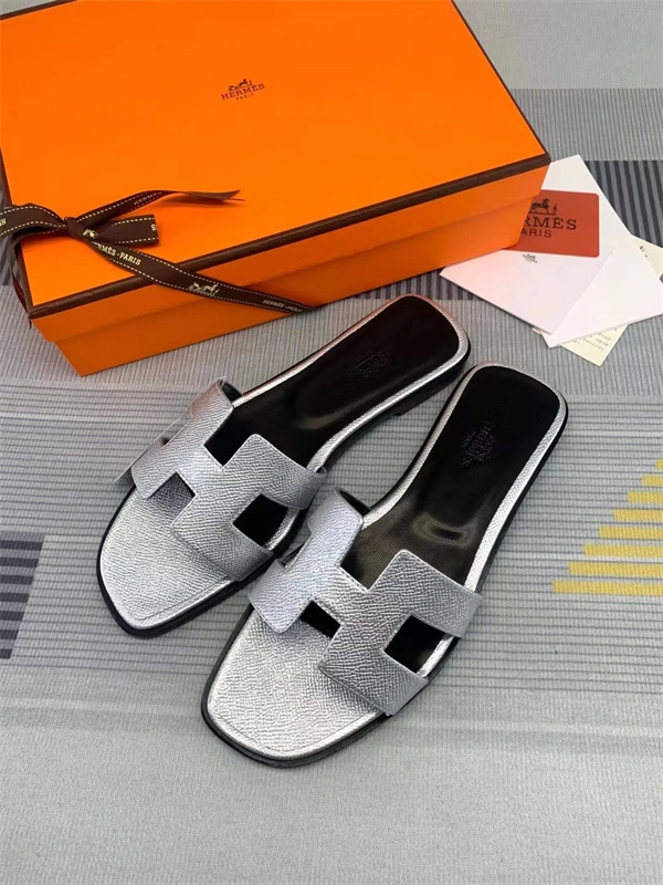 H Slipper HighQuality 2382