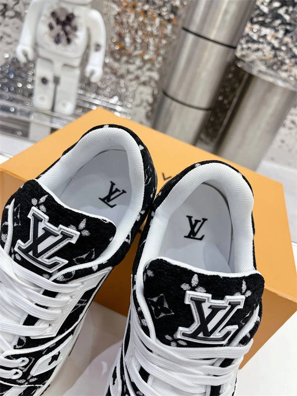 LV Soft 1735