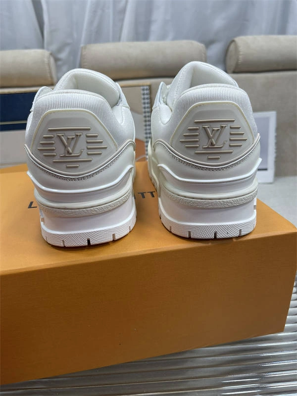 Comfortable LV 1745