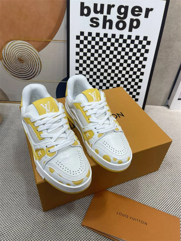 LV ZipUp 1777