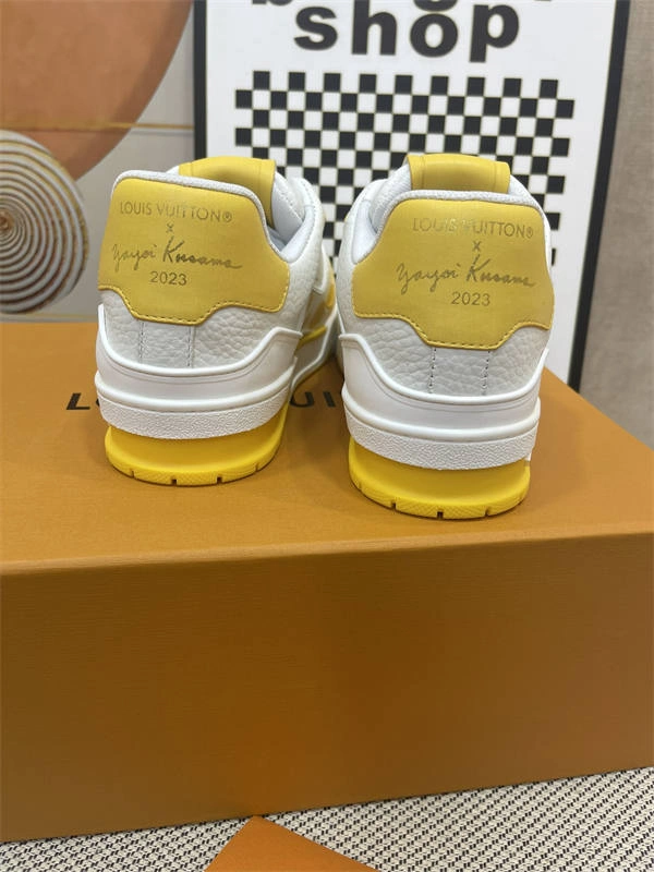 LV ZipUp 1777