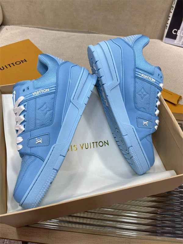 LV Unisex 1779