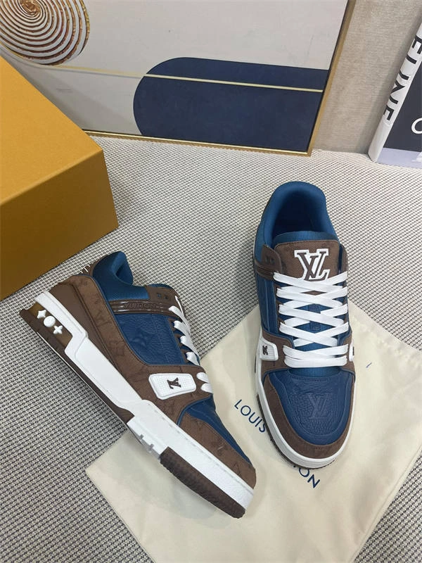 LV Comfortable 1782