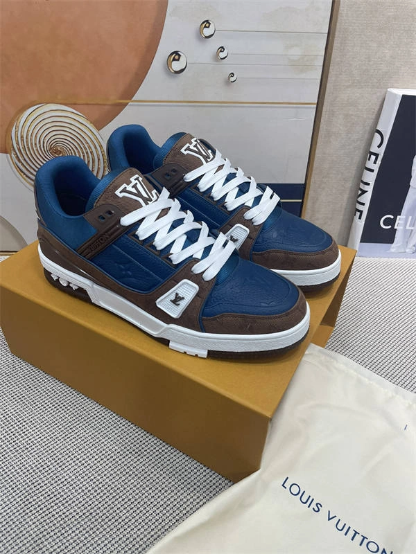 LV Comfortable 1782