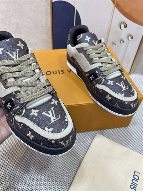 LV Minimalist 1802