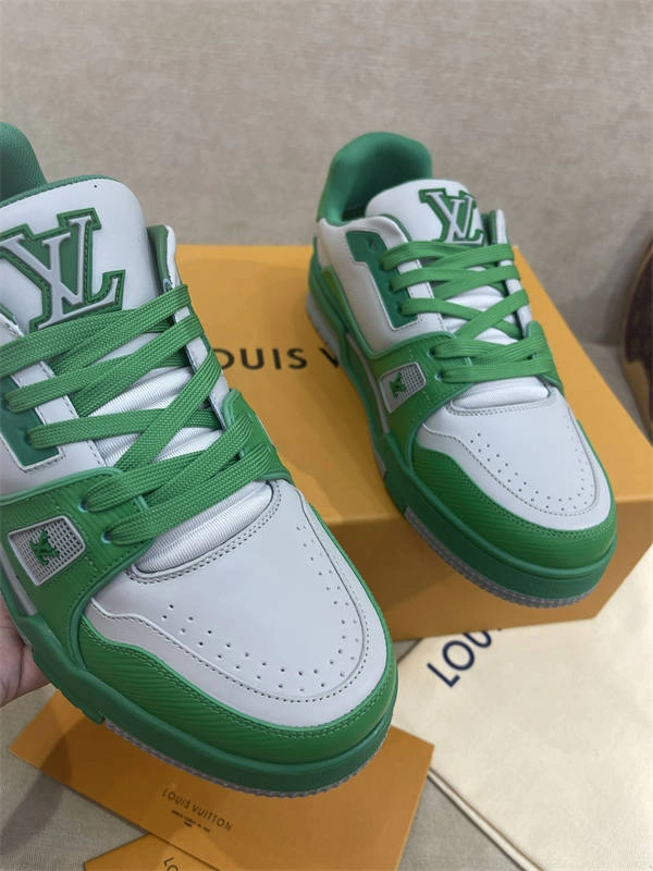 Sporty LV 1823