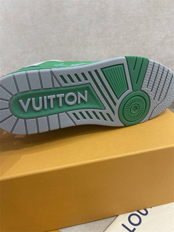 Sporty LV 1823