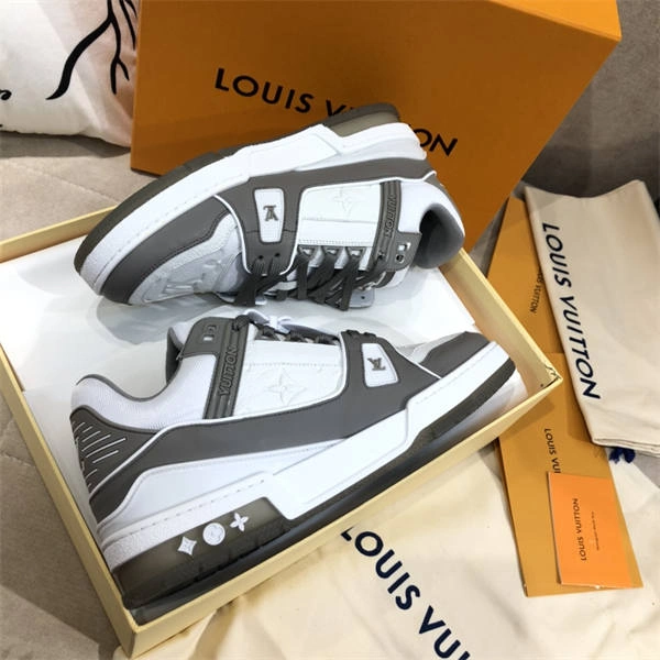 LV Comfortable 1829