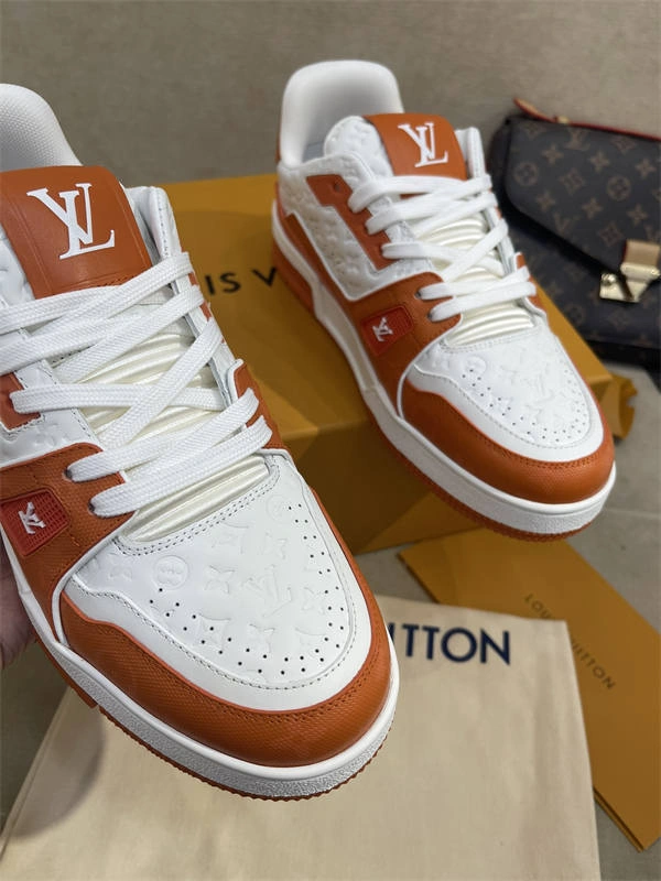 LV Sleek 1866