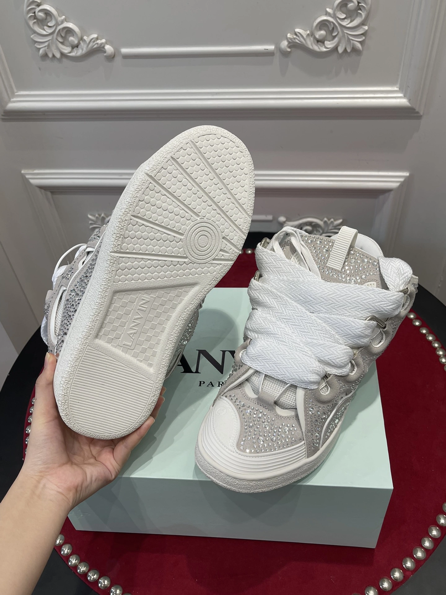 Lightweight Lanvon Curb Sneaker White Rhinestone FMSKRK11STRAP 816