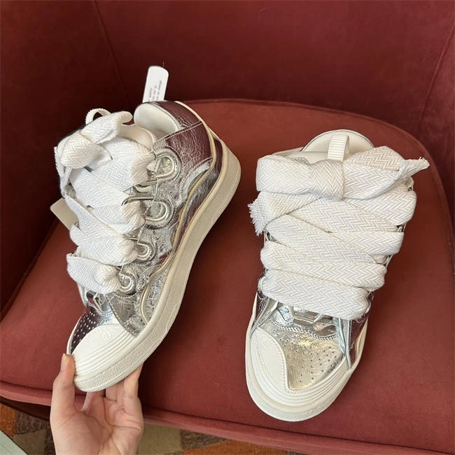 Functional Lanvon Curb Sneaker 810