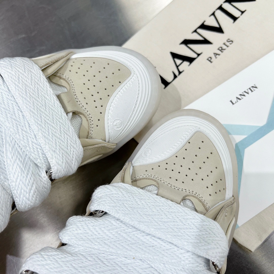 Comfortable Lanvon Leather Curb 859