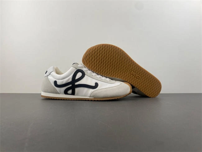 Loewe  Ballet Runner Minimalist 2446