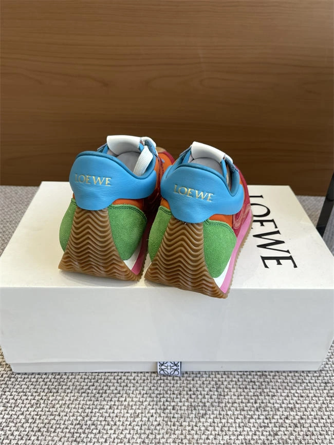 Compact Loewe Sneaker 2464