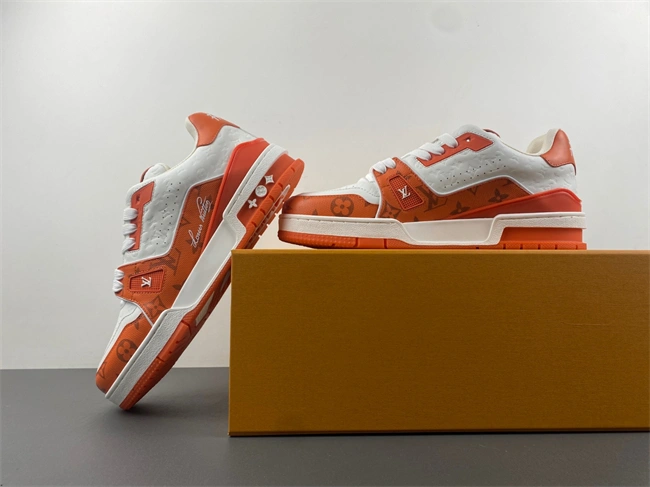 Practical Louis Vuitton LV trainer 2121