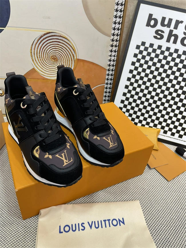 Flexible Lv  Runner Sneaker 1982