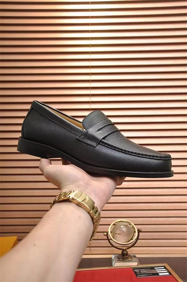 Vibrant Lv Loafer 1932
