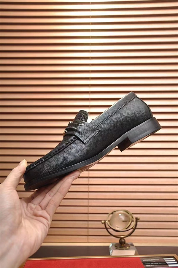 Lv Loafer Unisex 1935