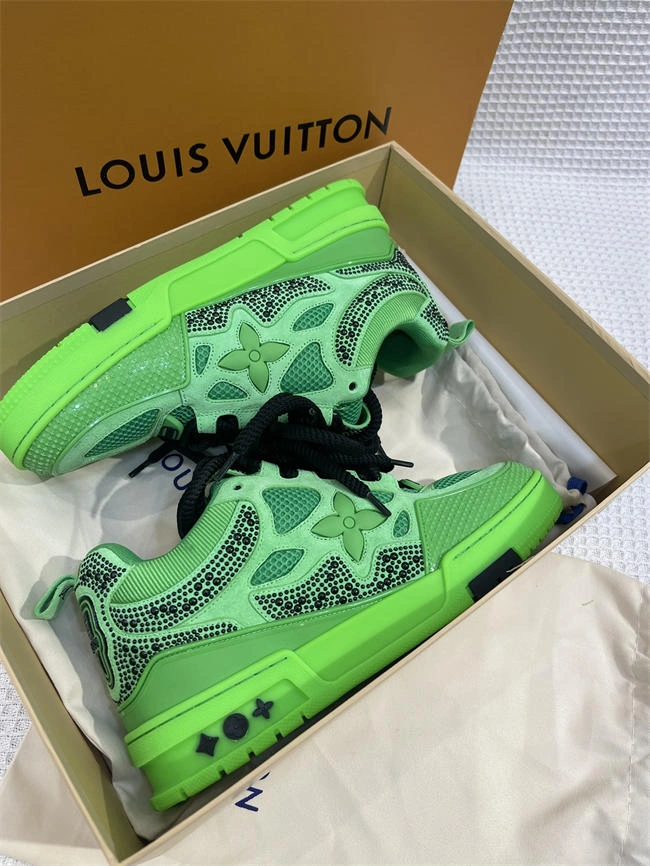 Lv Trainer Sneaker TravelReady 2053