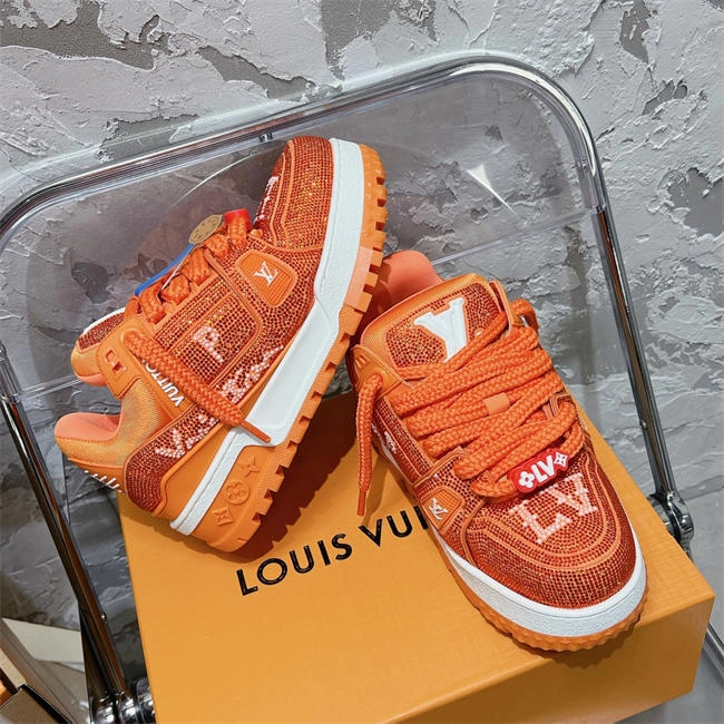 MoistureWicking Lv Trainer Sneaker 2074