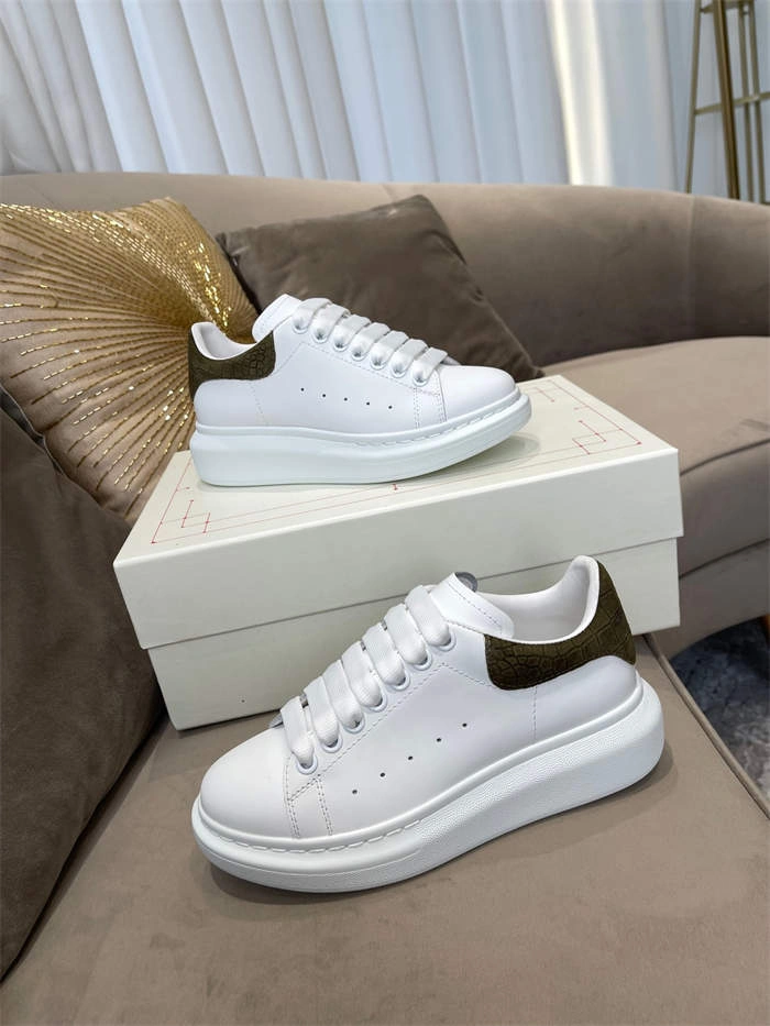Cozy Mc Queen 2531