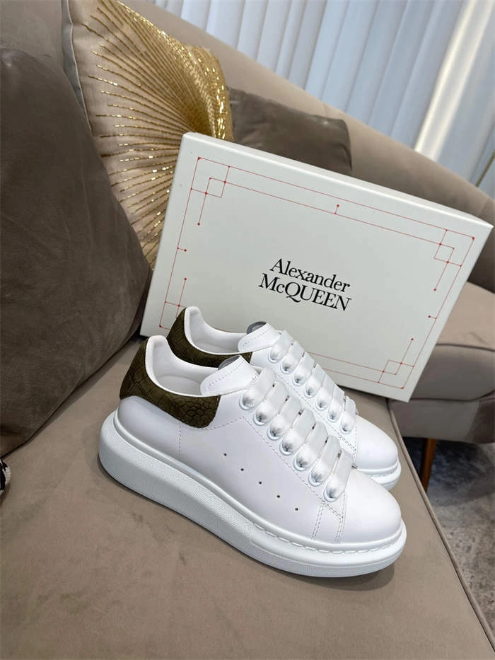 Cozy Mc Queen 2531