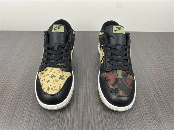 FashionForward Nike Dunk Low Crazy Camo DH0957- 4770
