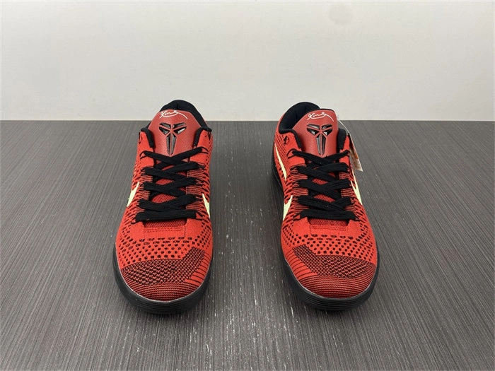 WrinkleFree Nike Kobe 653456- 5021