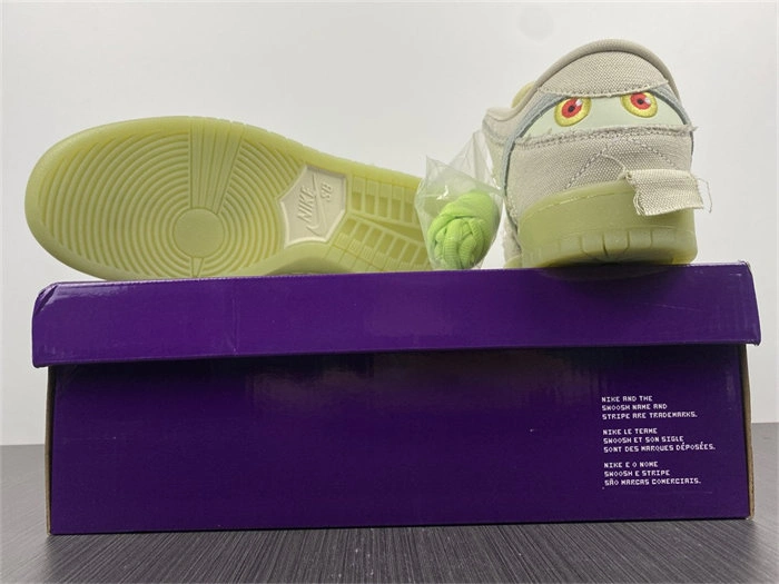 NewStyle Nike SB Dunk Low Mummy DM0774- 4726