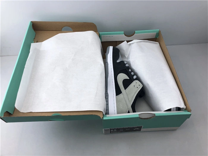 Stretchable Nike SB Zoom Dunk Low Pro Black Wolf Grey White 854866- 4941