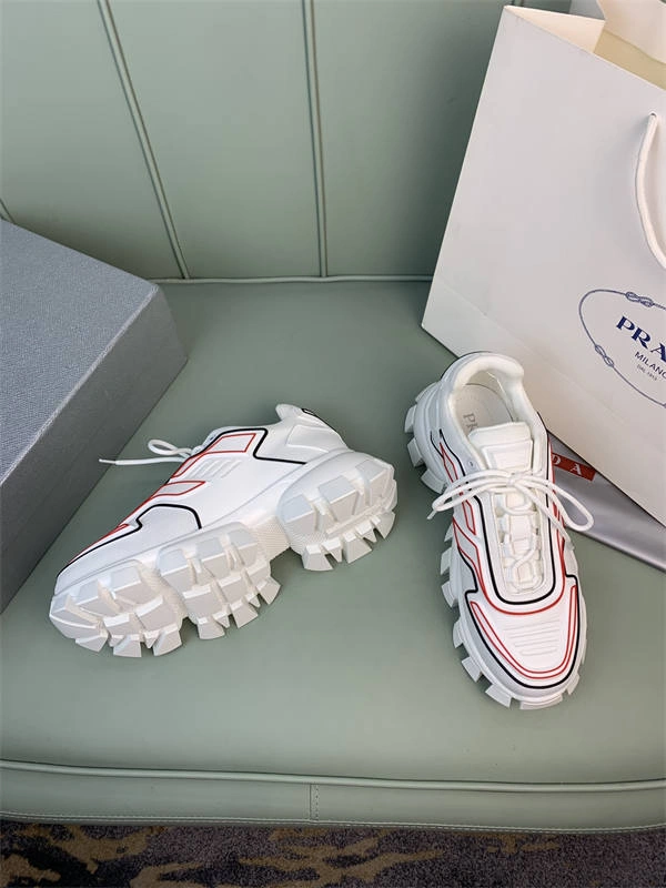 PRADA UrbanStyle 3223