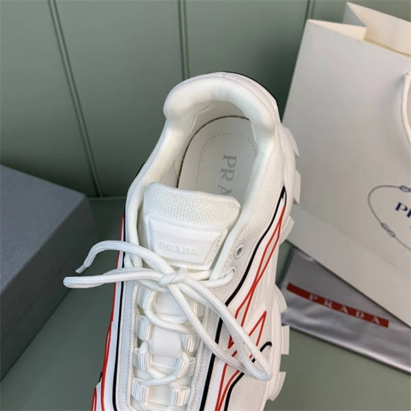 PRADA UrbanStyle 3223