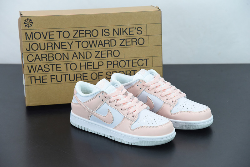 NIKE WMNS DUNK LOW 