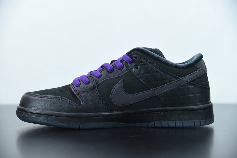 FAMILIA X NIKE SB DUNK LOW FIRST AVENUE DJ1159-001
