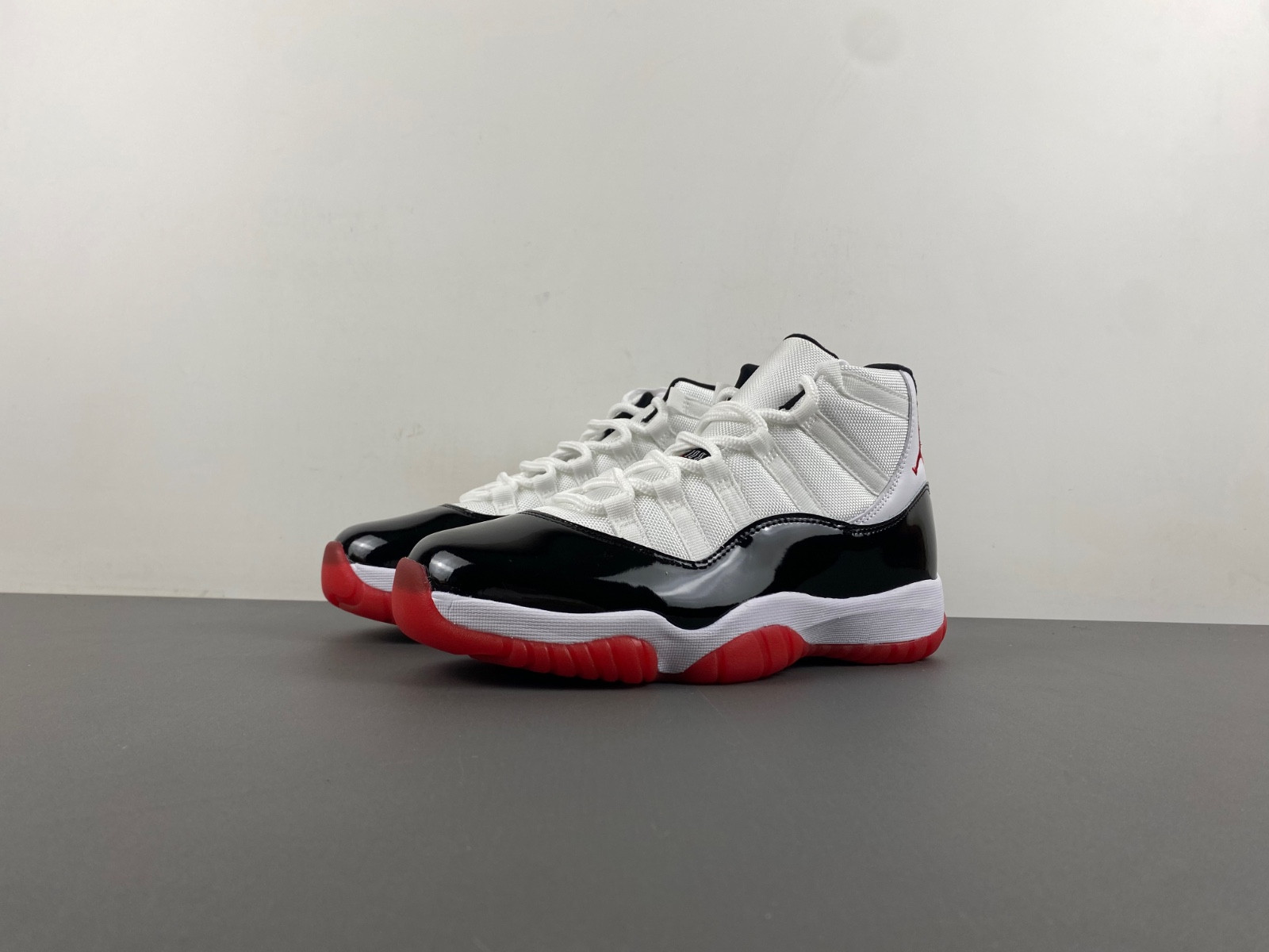 Air Jordan 11 Retro “Concord Bred” CT8012-106