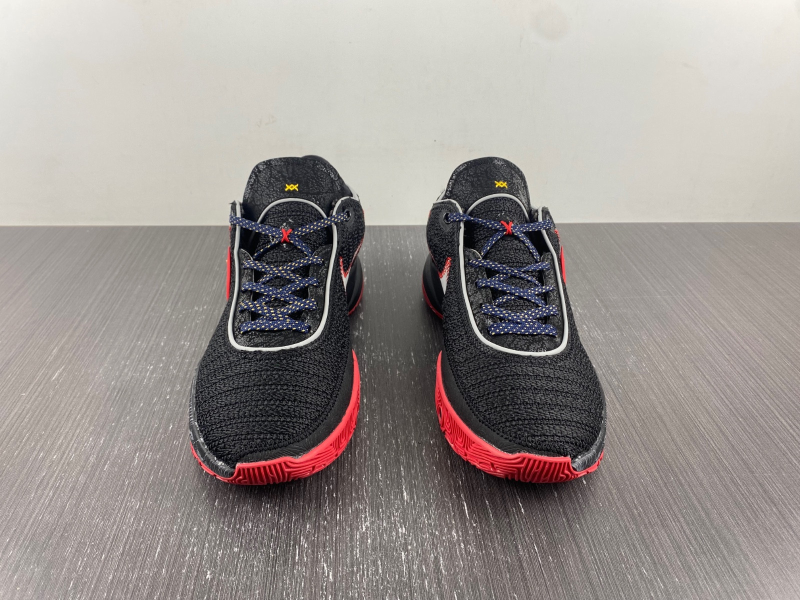 Nike LeBron 20 EP 