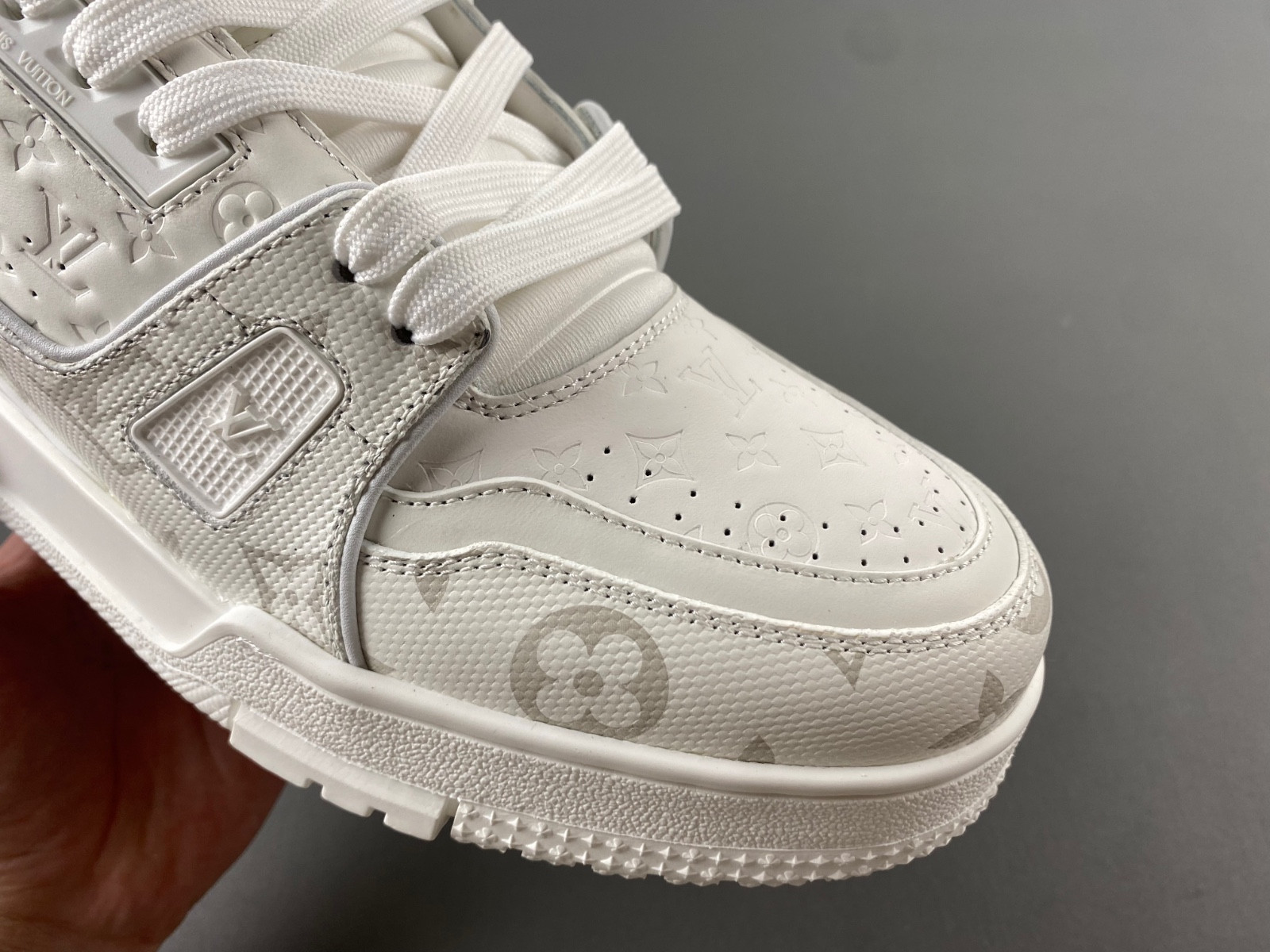 LVT SNEAKERS