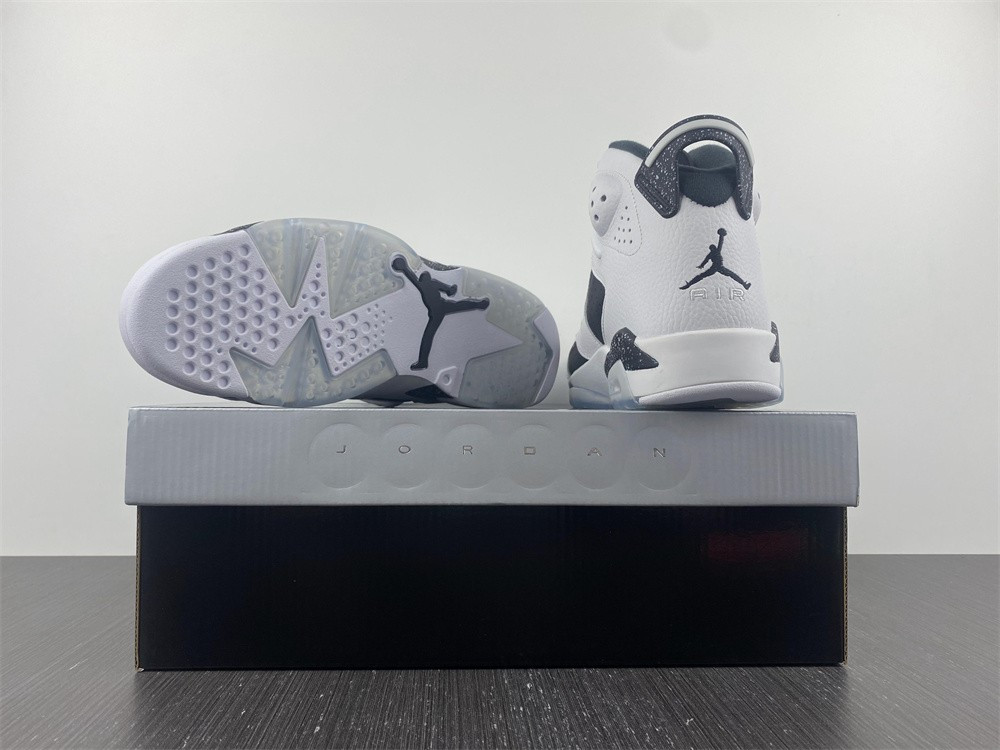 AIR JORDAN 6 RETRO 