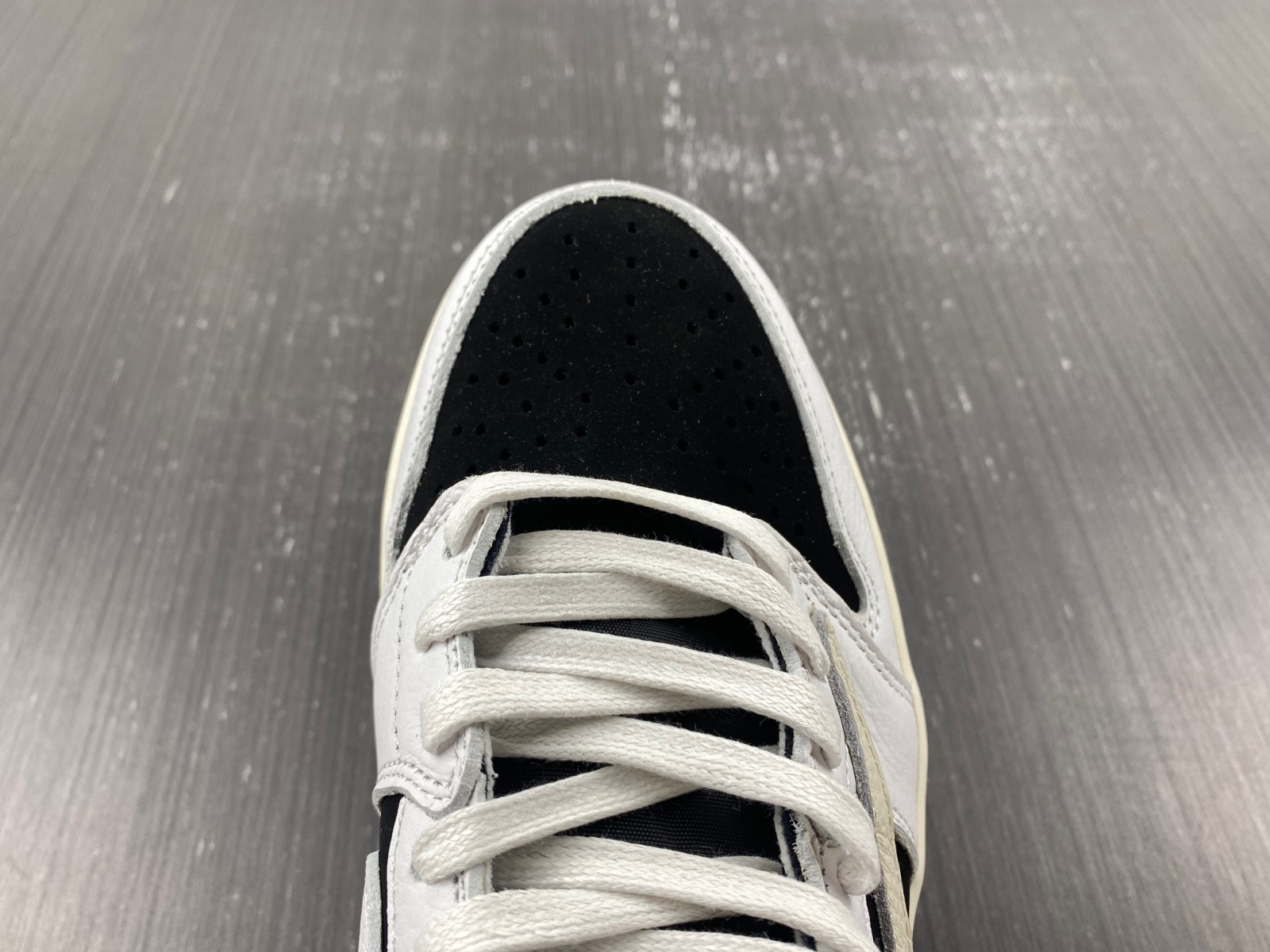 Travis Scott x Air Jordan 1 Low OG